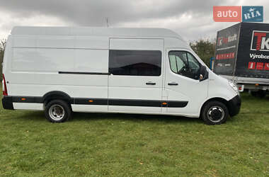 Грузопассажирский фургон Renault Master 2019 в 