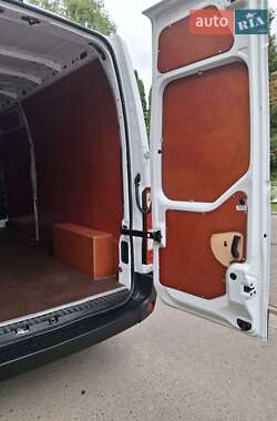 Грузовой фургон Renault Master 2018 в 