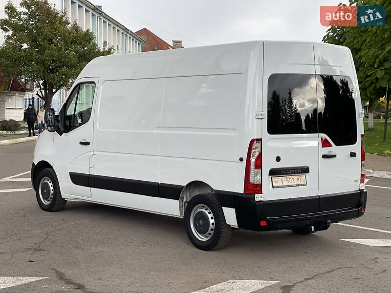 Грузовой фургон Renault Master 2015 в Радивилове