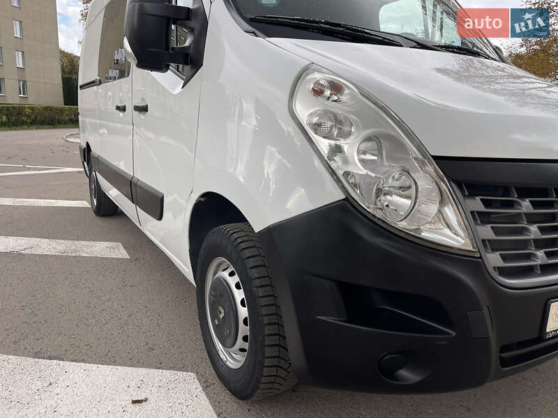Грузовой фургон Renault Master 2015 в Радивилове
