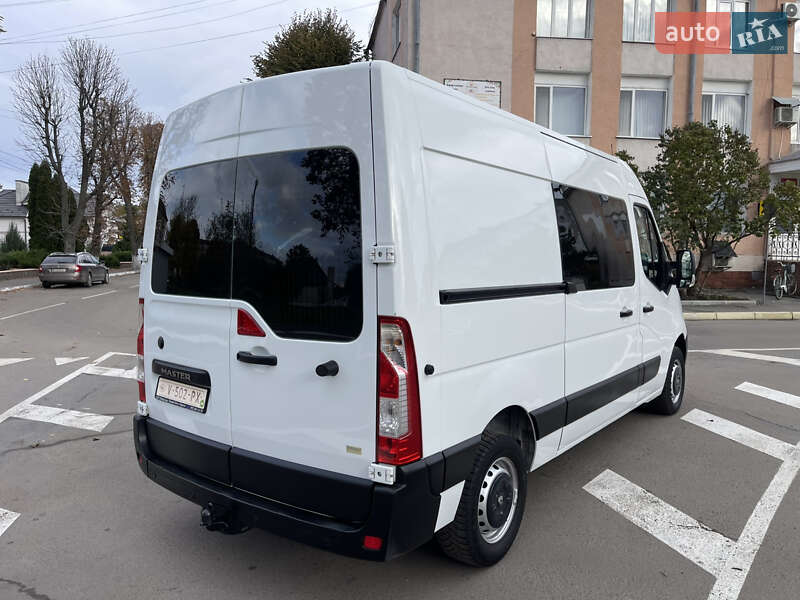 Грузовой фургон Renault Master 2015 в Радивилове