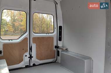 Грузовой фургон Renault Master 2019 в 