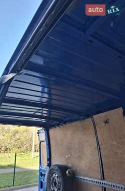 Вантажний фургон Renault Master 2006 в 