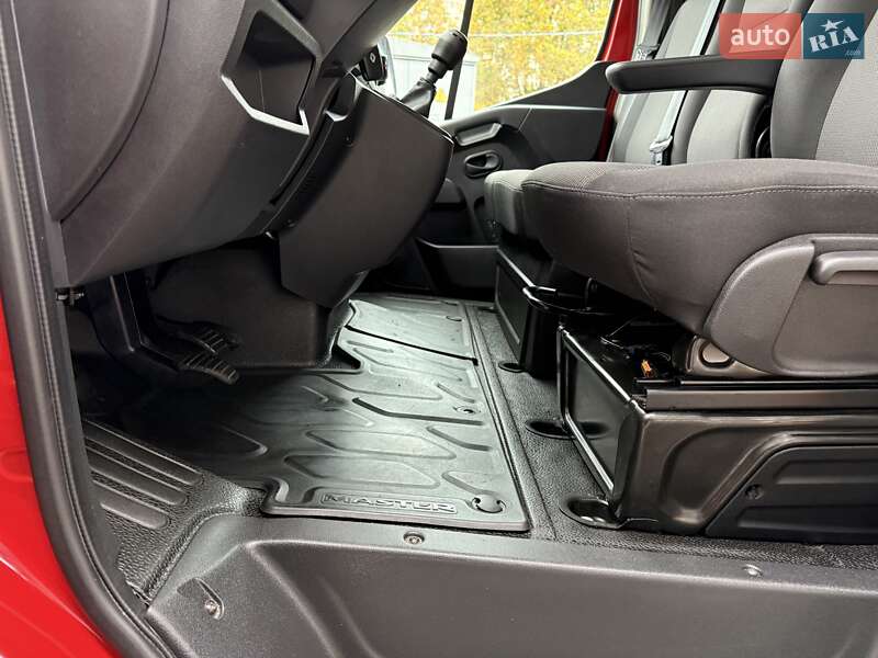 Грузовой фургон Renault Master 2022 в Киеве фото 32 Грузовой фургон Renault Master 2022 в Киеве