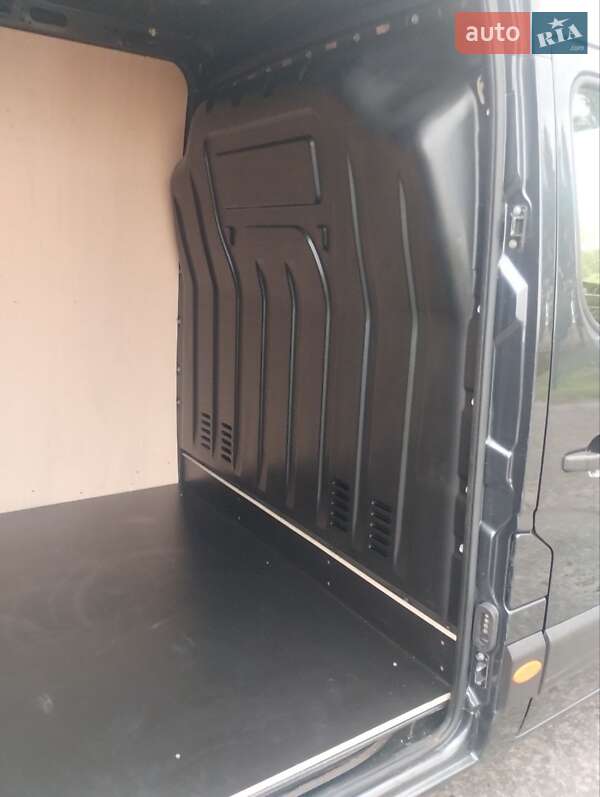 Грузовой фургон Renault Master 2017 в Дубно фото 19 Грузовой фургон Renault Master 2017 в Дубно