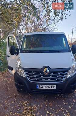 Вантажний фургон Renault Master 2017 в Бережанах