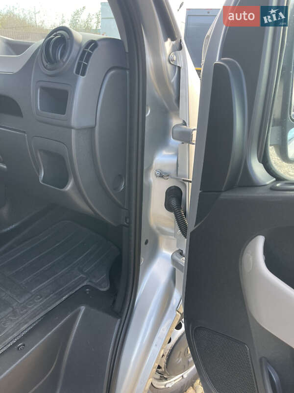 Грузовой фургон Renault Master 2017 в Львове фото 20 Грузовой фургон Renault Master 2017 в Львове