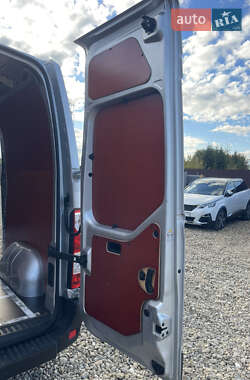 Грузовой фургон Renault Master 2017 в 