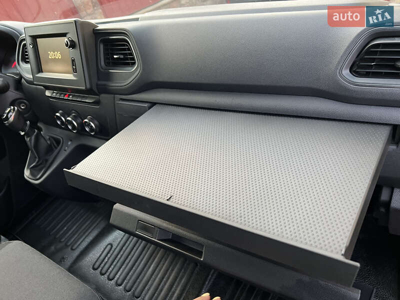 Грузовой фургон Renault Master 2020 в Тернополе