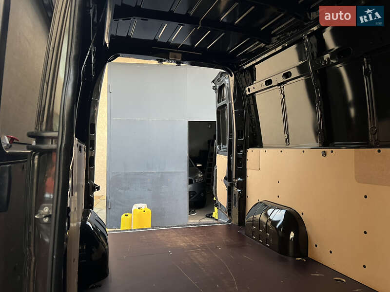 Грузовой фургон Renault Master 2020 в Тернополе