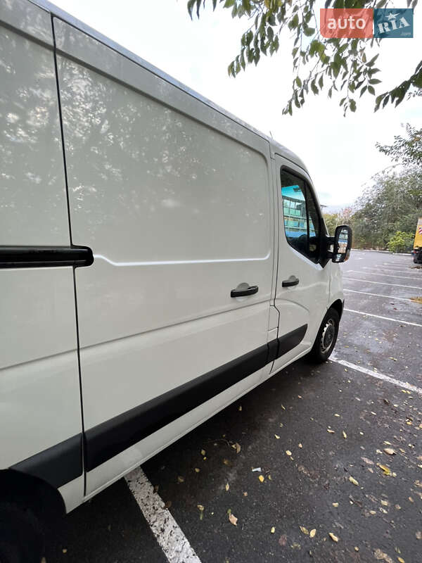 Грузовой фургон Renault Master 2017 в Днепре