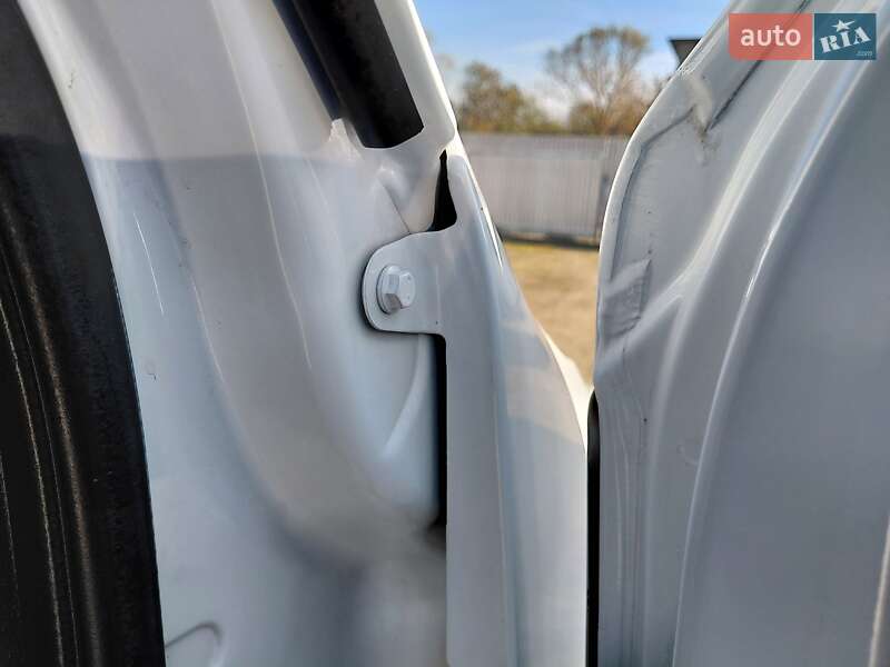 Грузовой фургон Renault Master 2020 в Ивано-Франковске фото 43 Грузовой фургон Renault Master 2020 в Ивано-Франковске