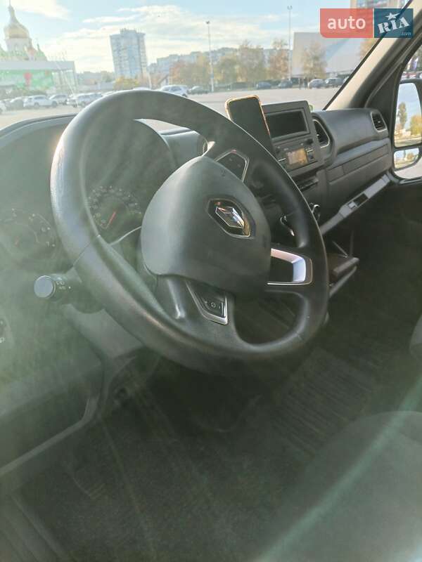 Вантажний фургон Renault Master 2020 в Запоріжжі