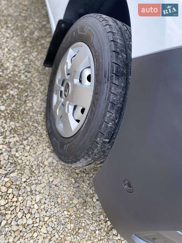 Грузовой фургон Renault Master 2021 в Хусте