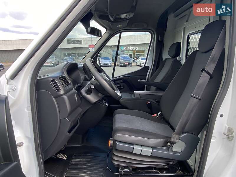 Грузовой фургон Renault Master 2019 в Львове
