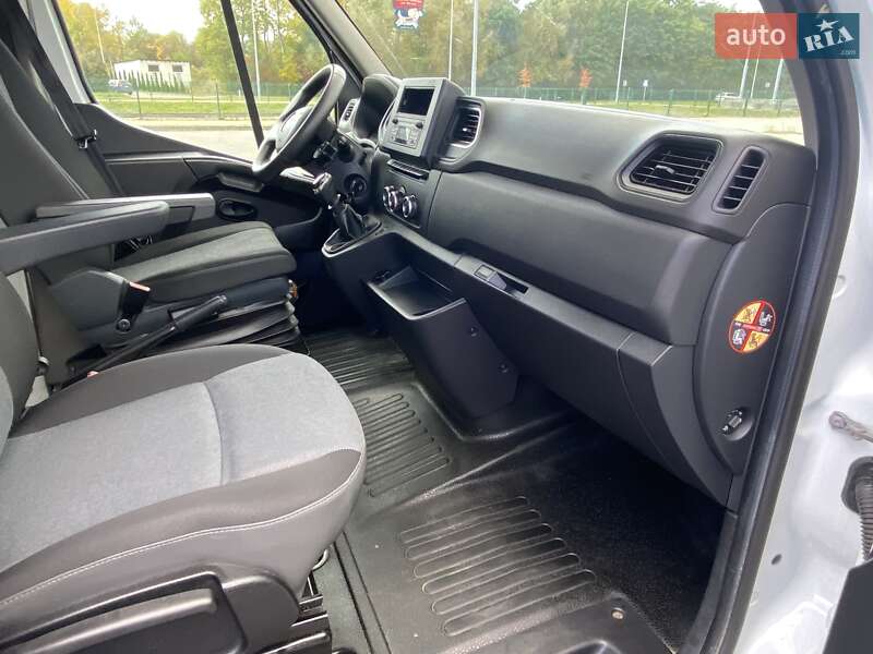 Грузовой фургон Renault Master 2019 в Львове