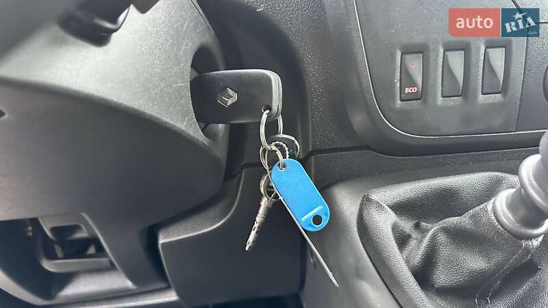 Вантажний фургон Renault Master 2018 в Дубні