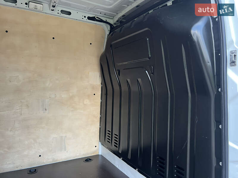 Грузовой фургон Renault Master 2017 в Бердичеве фото 30 Грузовой фургон Renault Master 2017 в Бердичеве