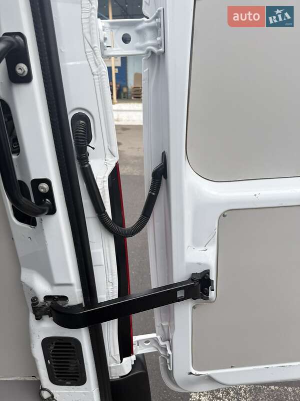 Мікроавтобус вантажний (до 3,5т) Renault Master 2022 в Луцьку