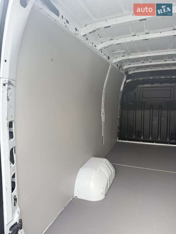 Мікроавтобус вантажний (до 3,5т) Renault Master 2022 в Луцьку