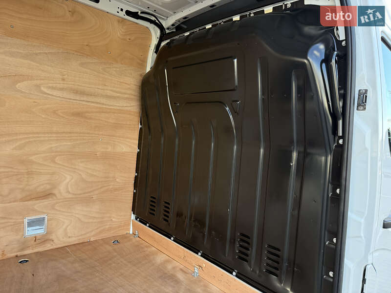 Грузовой фургон Renault Master 2023 в Дубно