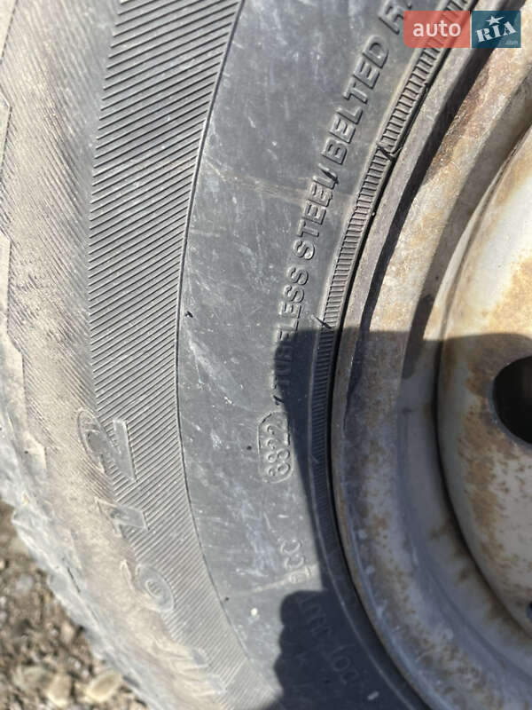 Вантажний фургон Renault Master 2006 в Івано-Франківську