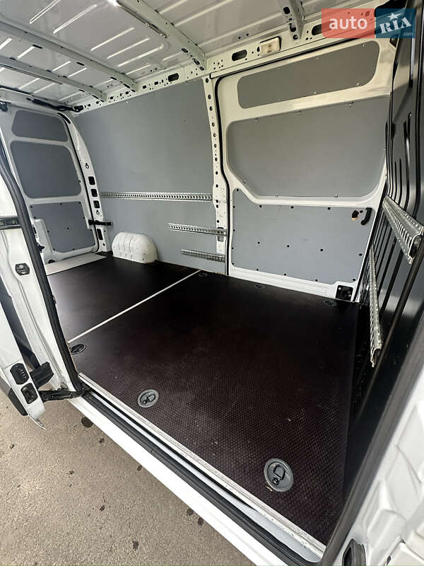 Вантажний фургон Renault Master 2021 в Львові фото 38 Вантажний фургон Renault Master 2021 в Львові