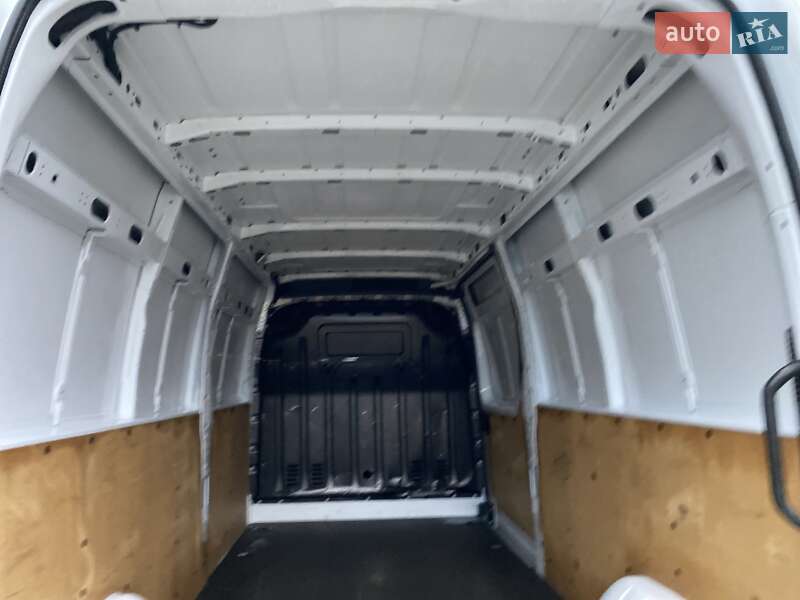 Грузовой фургон Renault Master 2021 в Хусте