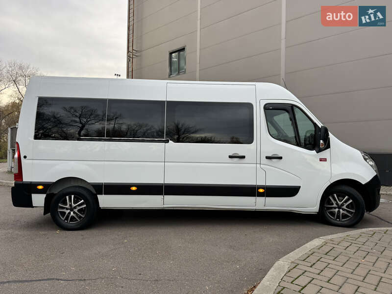 Микроавтобус Renault Master 2015 в Киеве