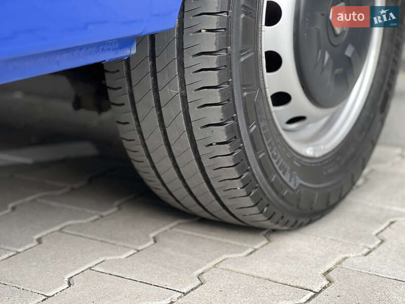 Вантажний фургон Renault Master 2020 в Дубні