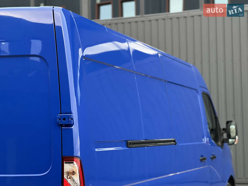 Вантажний фургон Renault Master 2020 в Дубні