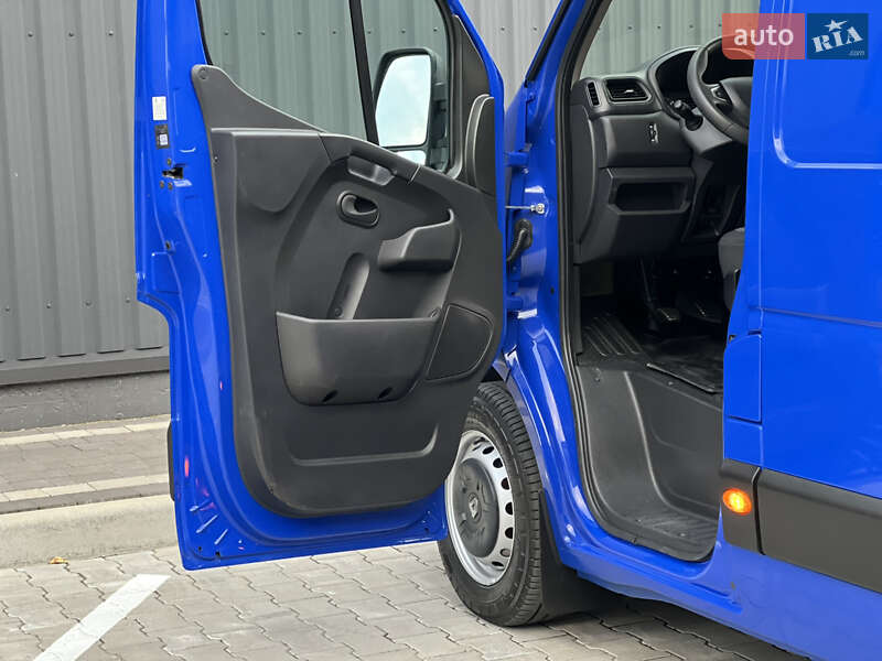 Вантажний фургон Renault Master 2020 в Дубні