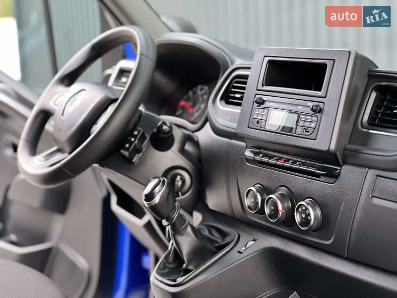 Вантажний фургон Renault Master 2020 в Дубні