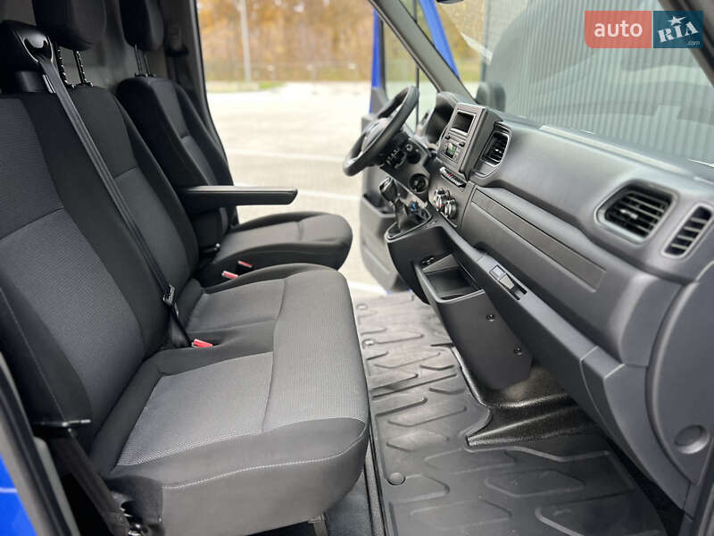 Вантажний фургон Renault Master 2020 в Дубні