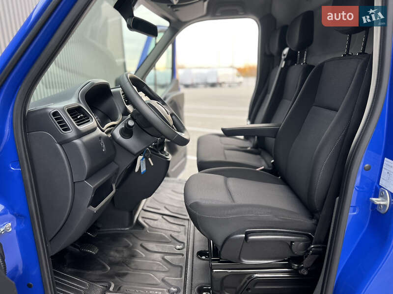 Вантажний фургон Renault Master 2020 в Дубні