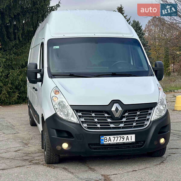 Вантажний фургон Renault Master 2017 в Кропивницькому