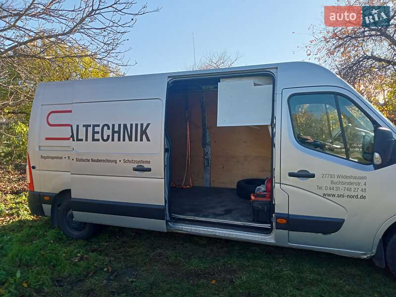 Вантажний фургон Renault Master 2014 в Володимирі