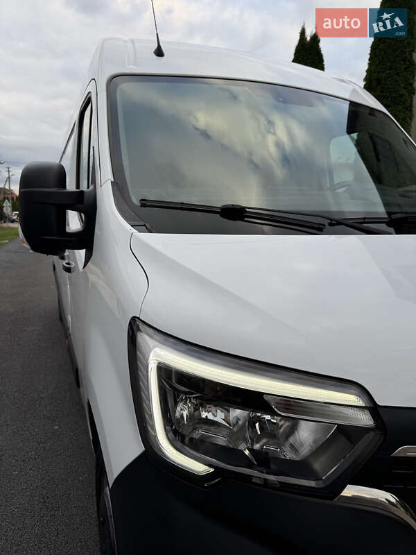 Грузовой фургон Renault Master 2022 в Ивано-Франковске