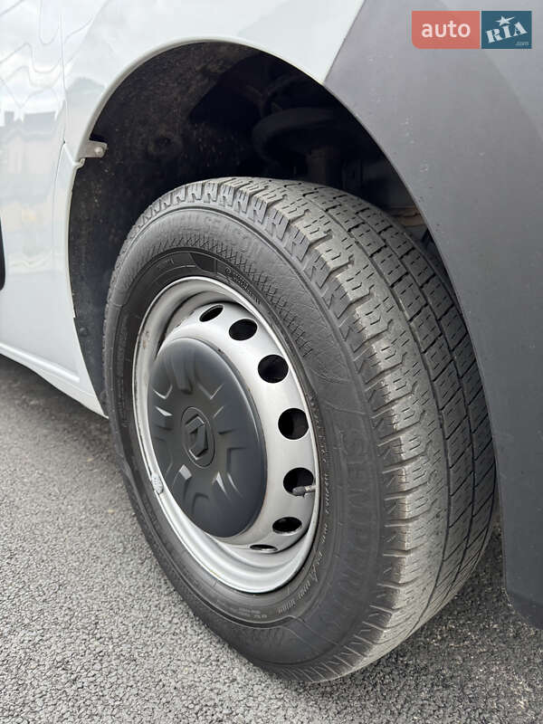 Грузовой фургон Renault Master 2022 в Ивано-Франковске