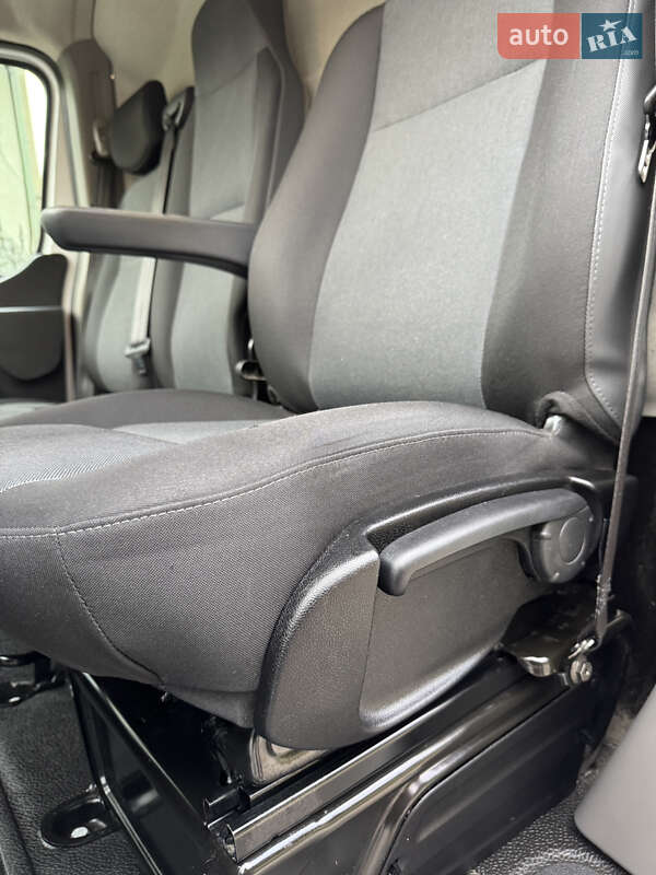 Грузовой фургон Renault Master 2022 в Ивано-Франковске