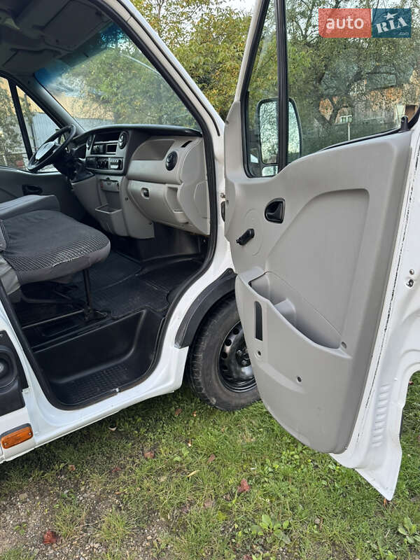 Грузовой фургон Renault Master 2007 в Бориславе
