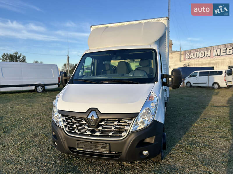 Грузовой фургон Renault Master 2018 в Стрые