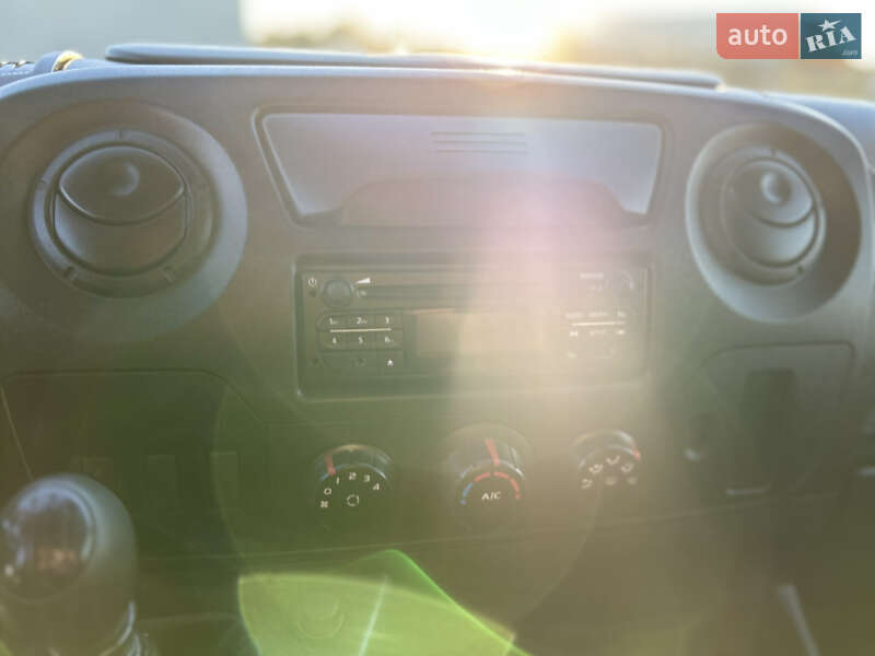 Грузовой фургон Renault Master 2018 в Стрые