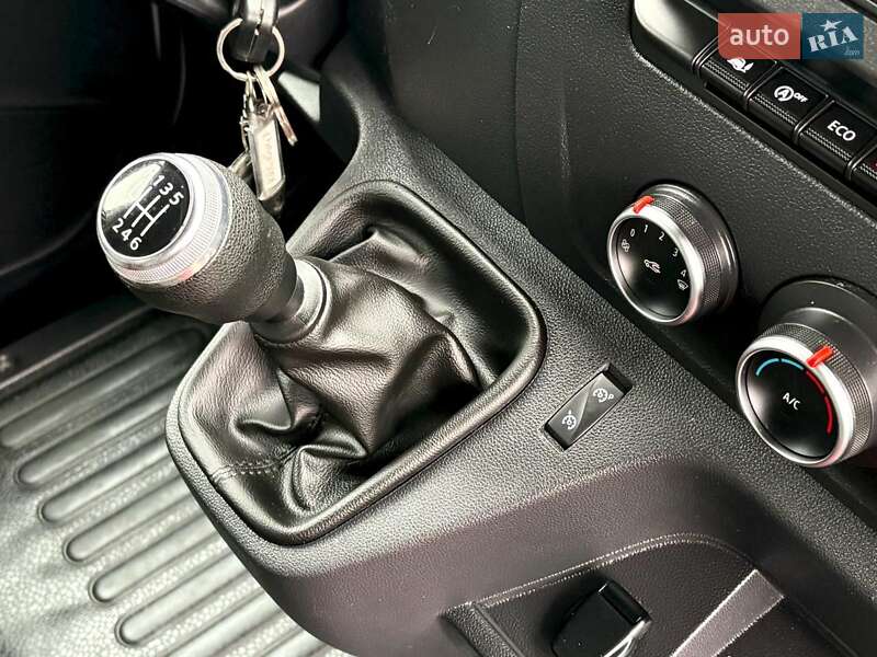 Тентований Renault Master 2021 в Дніпрі