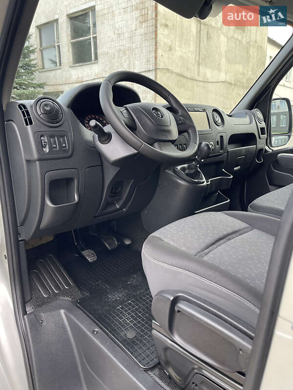 Грузовой фургон Renault Master 2018 в Луцке