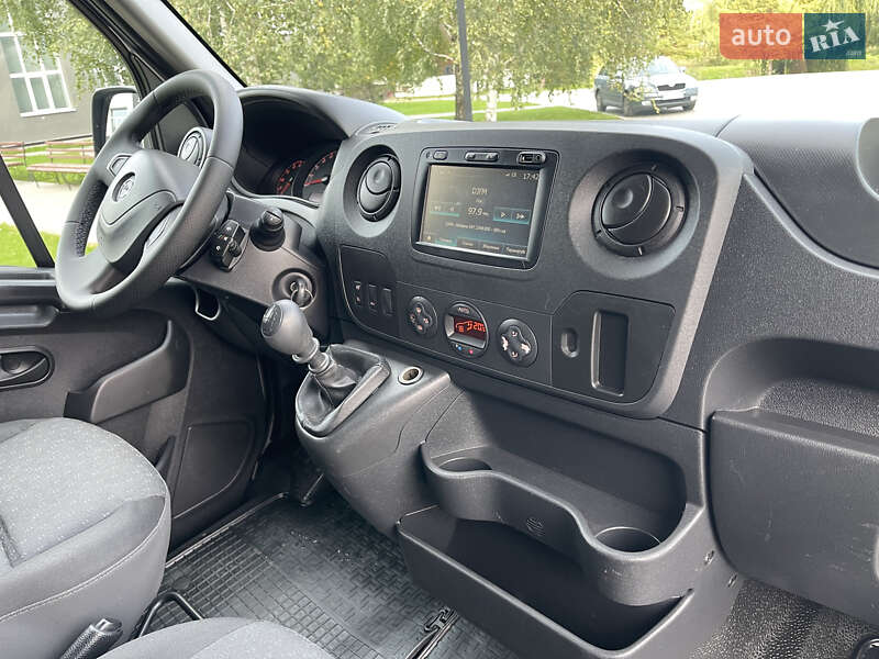 Грузовой фургон Renault Master 2018 в Луцке