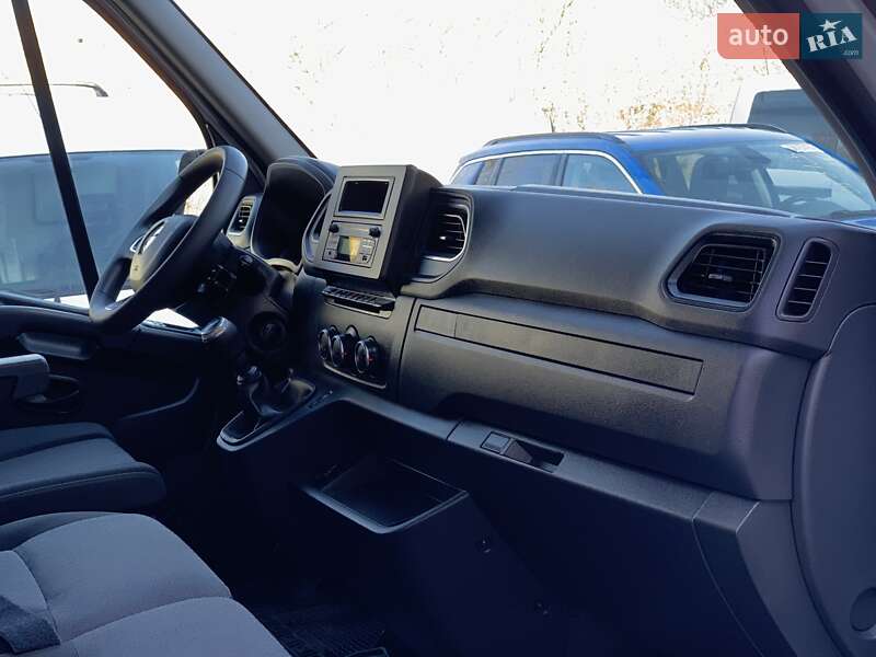 Вантажний фургон Renault Master 2021 в Бердичеві