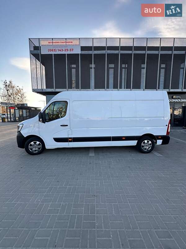 Грузовой фургон Renault Master 2022 в Киеве