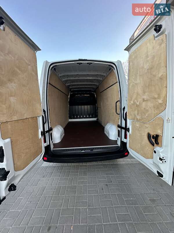 Грузовой фургон Renault Master 2022 в Киеве