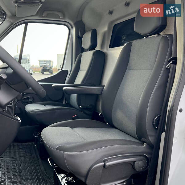 Вантажний фургон Renault Master 2020 в Києві